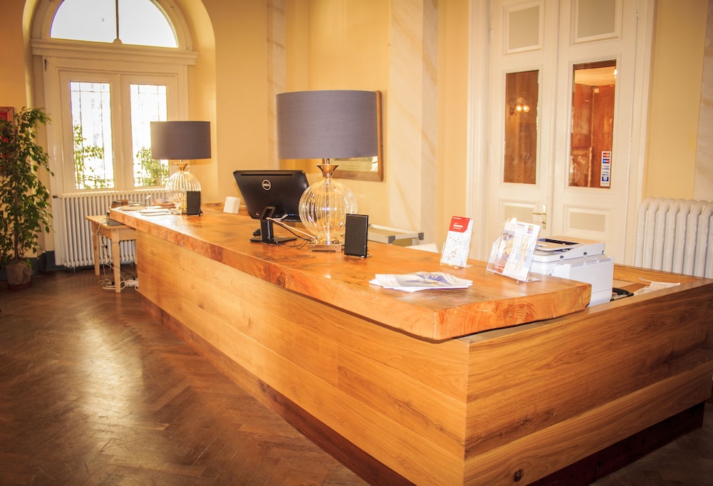 Maloja Palace Apartments view 4