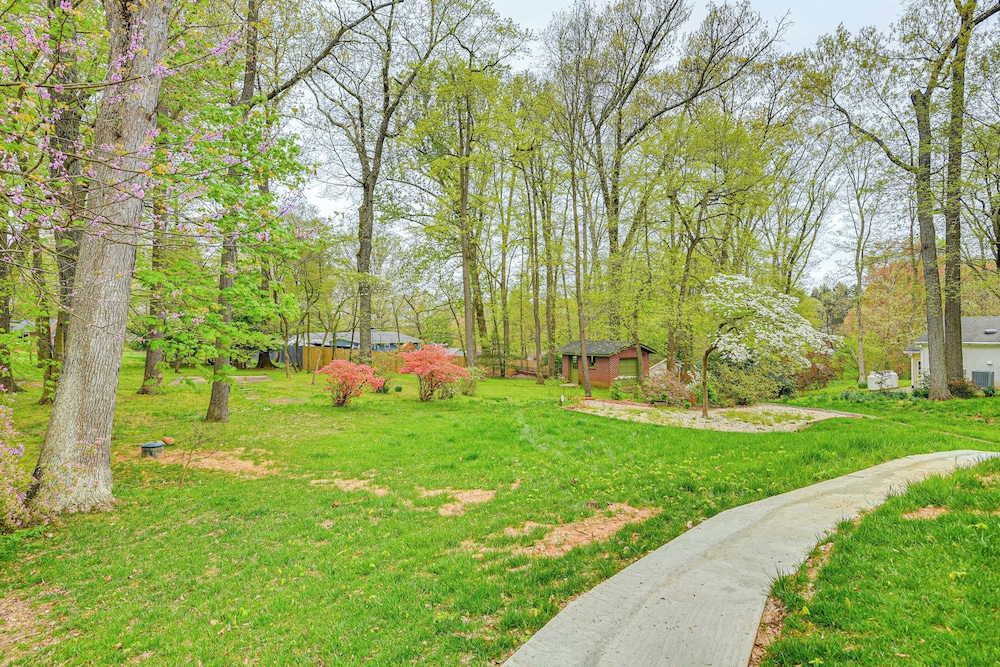 14 Mi to DC: Retreat w/ Patio & Sunroom!
