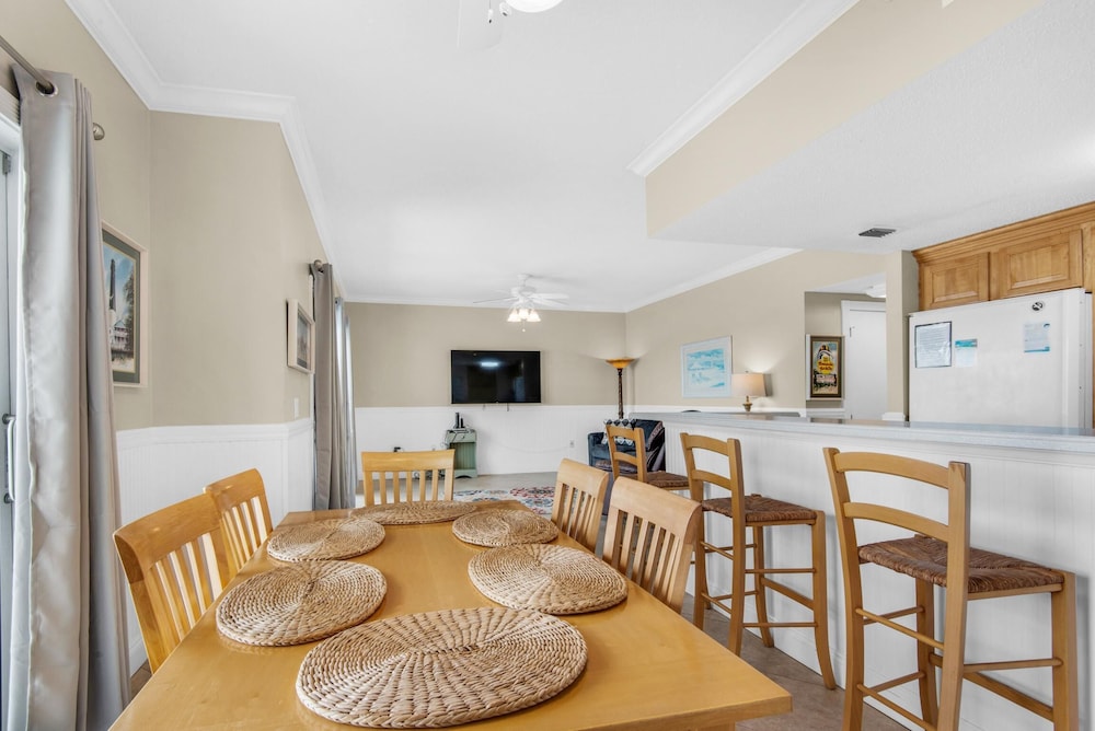 South Harbour 12E