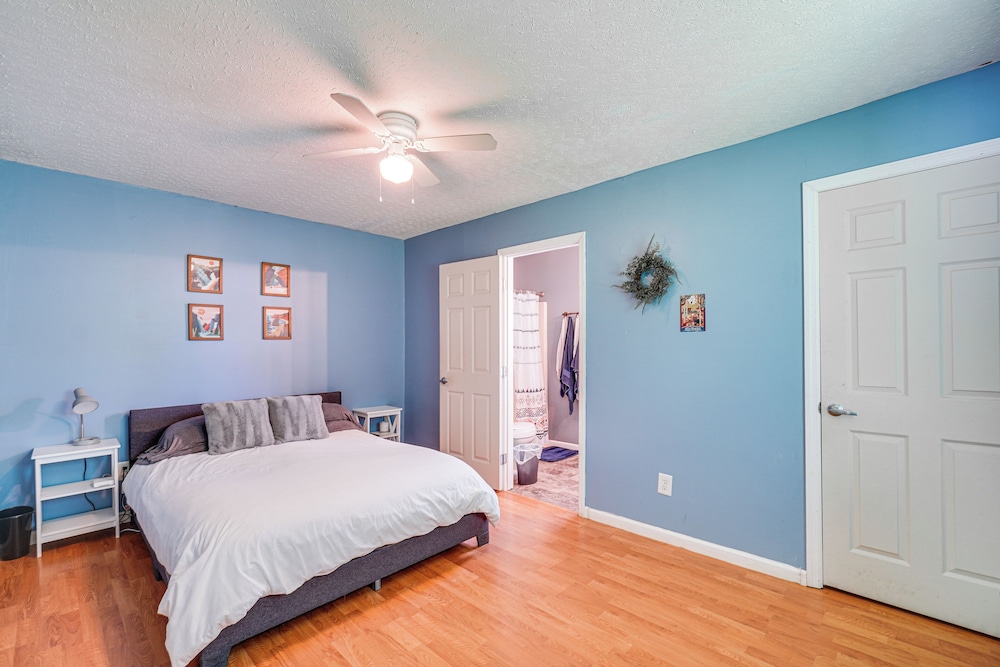 Hike, Fish & Ride: Pet-friendly Huntsville Home