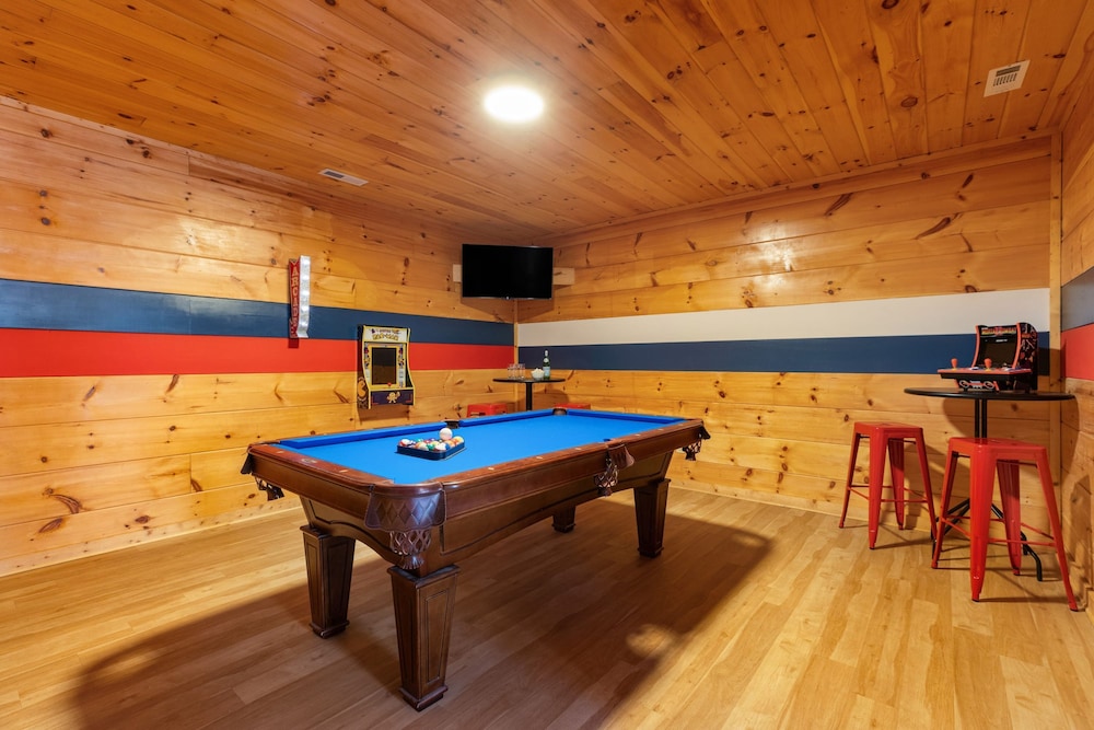 Yesteryear Hot Tub 360 Deck and Game Room Redesigned Cabin Easy Access