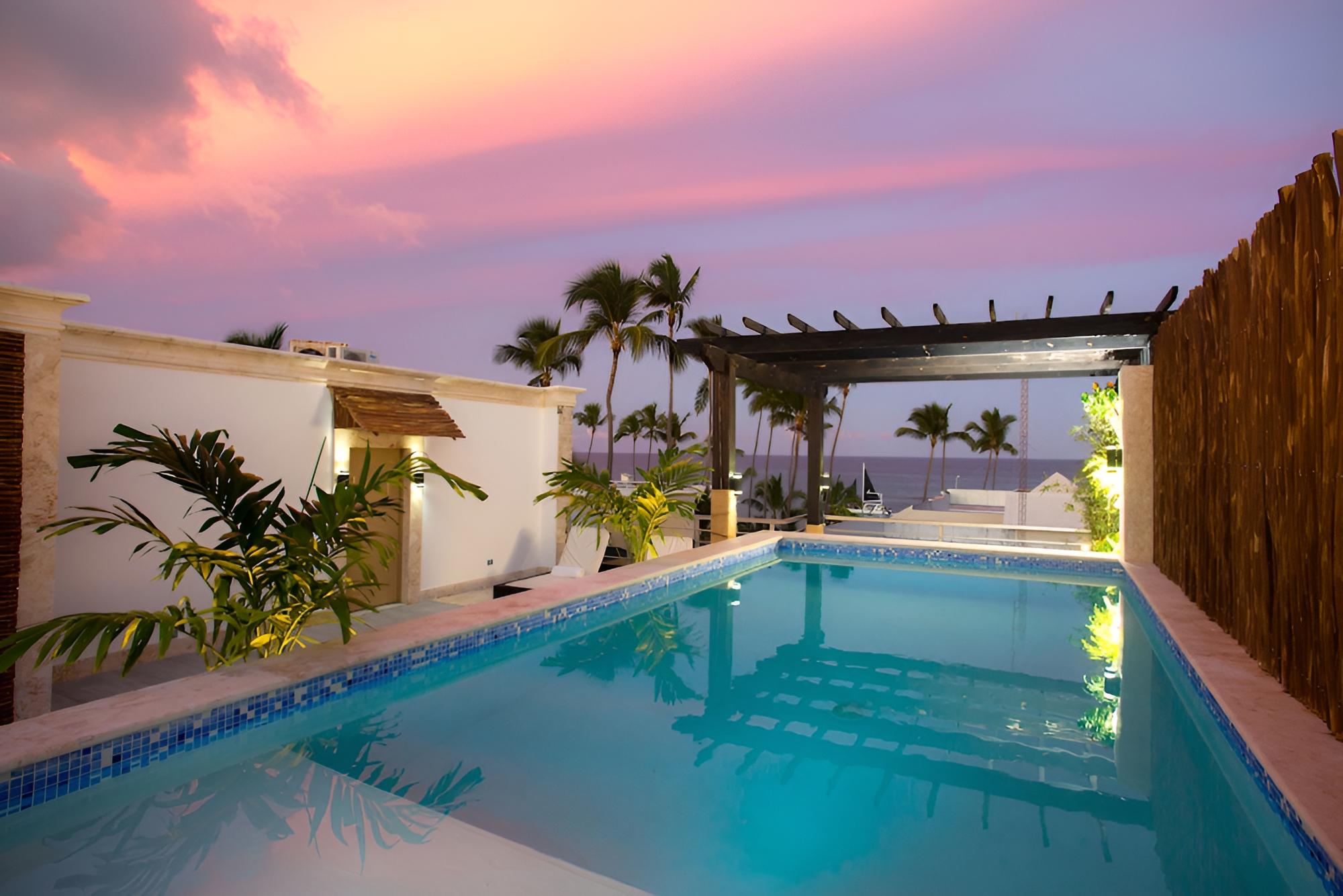 Chateau del Mar