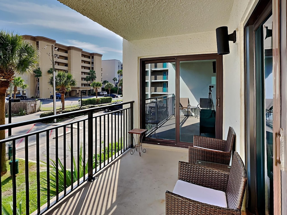 Emerald Isle Fort Walton Beach by Southern Vacation Rentals