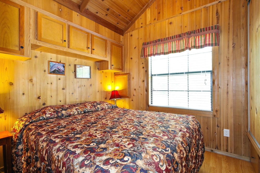 Whaler's Rest RV & Camping Resort