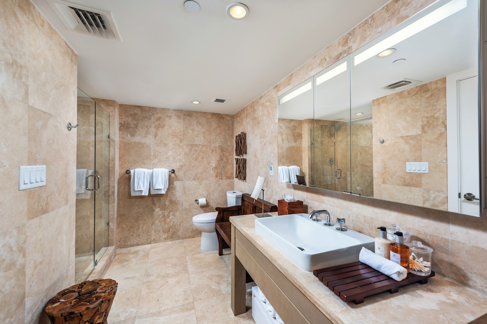 Luxury Vacation Rentals at 1 Hotel & Homes by LRMB