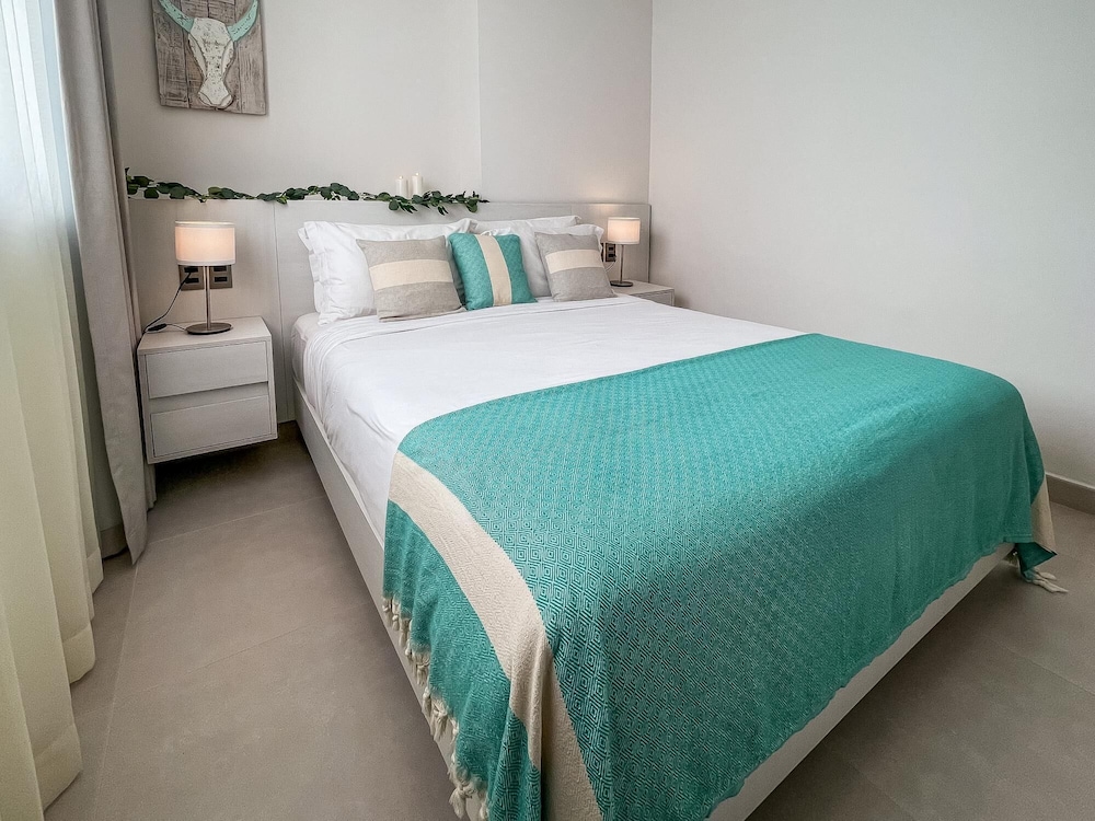 Luxury Penthouse With Bbq Rooftop and Picuzzi view 2