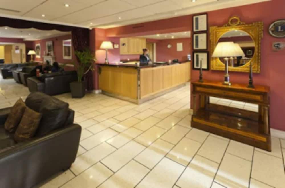 Limerick Vacations - Pery's Hotel - Property Image 2