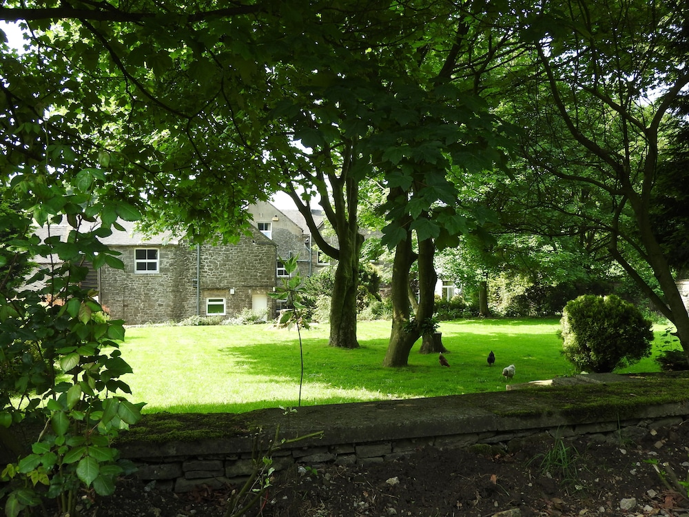 Newton House Hotel
