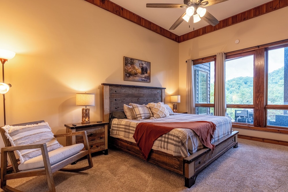 Luxury Mountain Cabin Amazing Look out Views