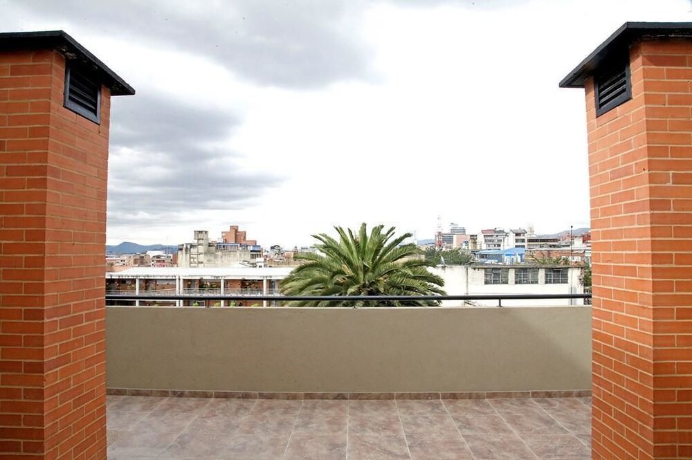 Studio Teusaquillo 203