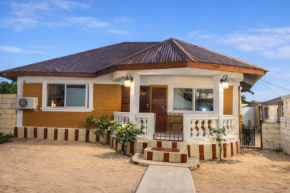 D-KobieS Guest House