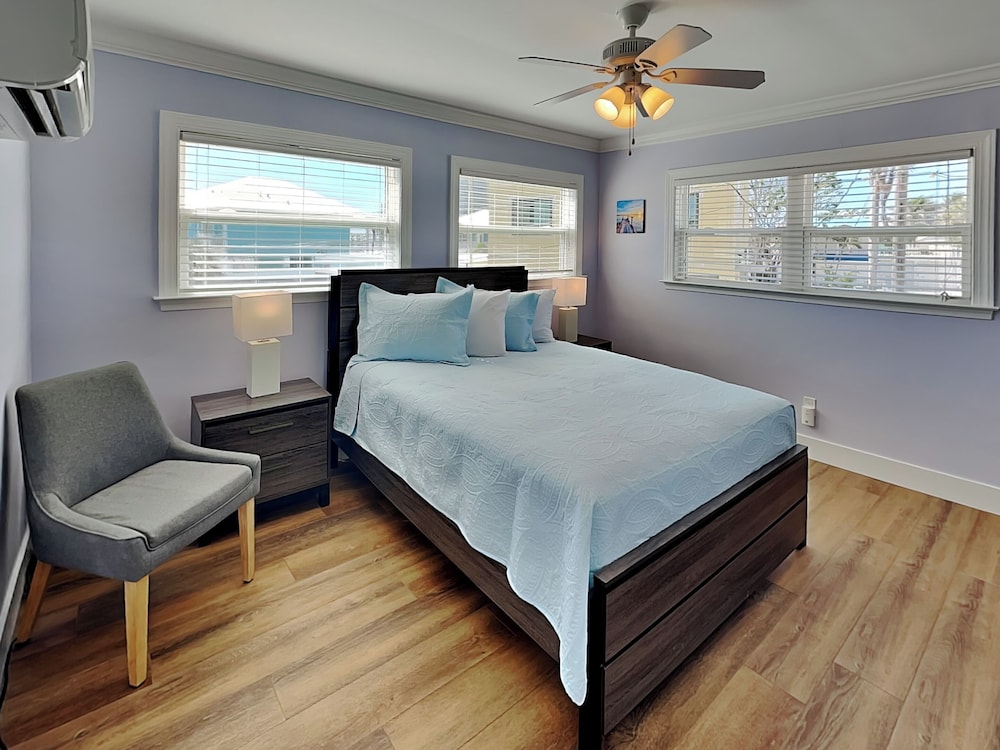 The Tides Retreat by Distinctive Beach Rentals