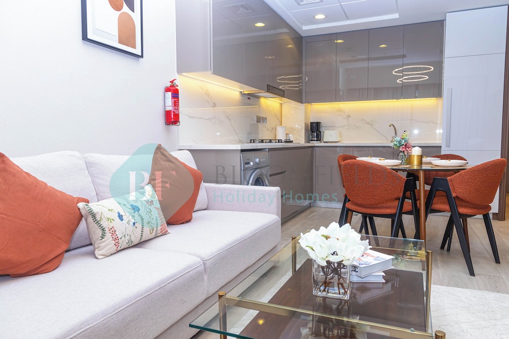 Bloomfields Lovely 1BHK Azizi Riviera