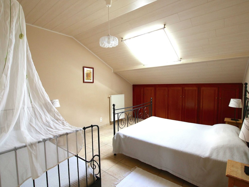 Attractive Apartment in Jehonville With Terrace view 2