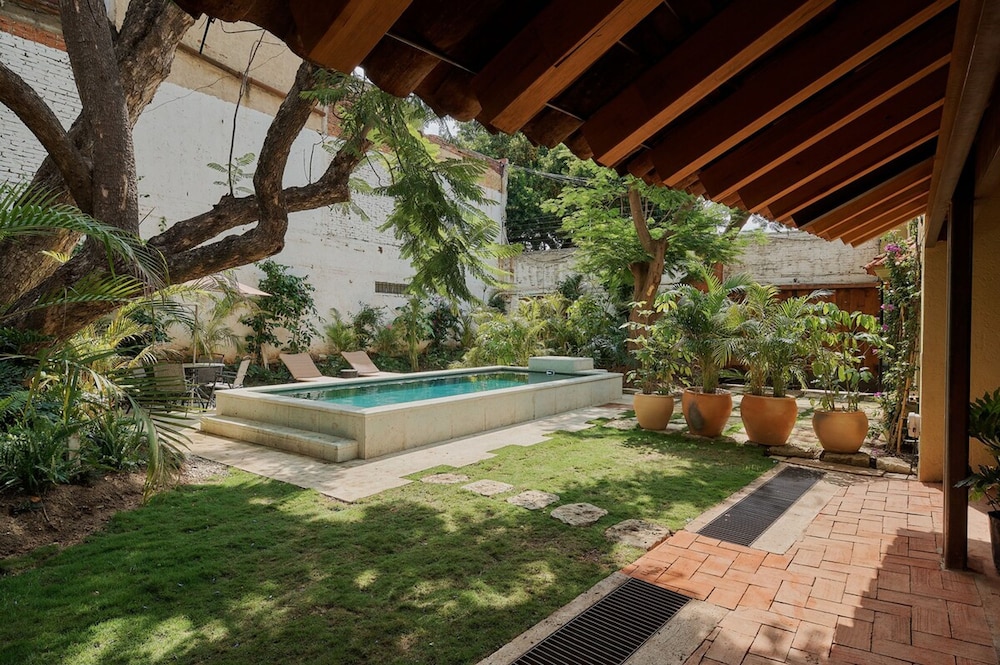 Casa Verde Alberca Jardin Diseno Ubicacion AC