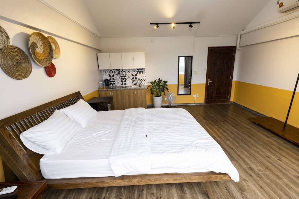 Em Am Homestay - West Lake