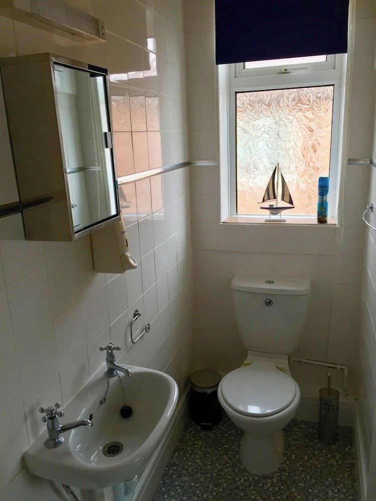 Skegness Vacations - The Northdale Hotel Ltd - Property Image 6