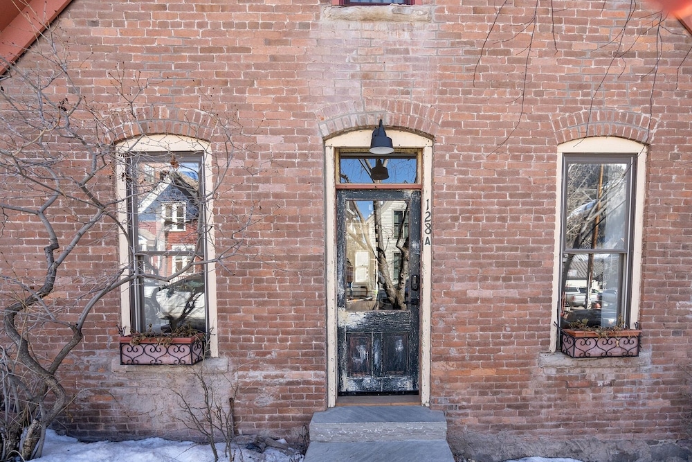 Mountain Luxury At Historic Twin Bricks On South Oak. Brand New Remodel. Steps To Gondola & Main St. 2 Bedroom Townhouse by RedAwning view 4