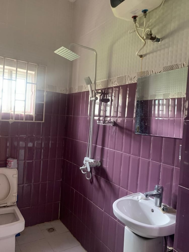 ELLEX SLEEVES APARTMENT