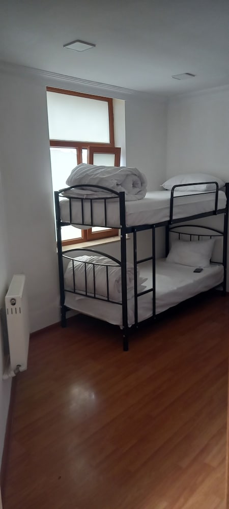 28 may Centr City hostel