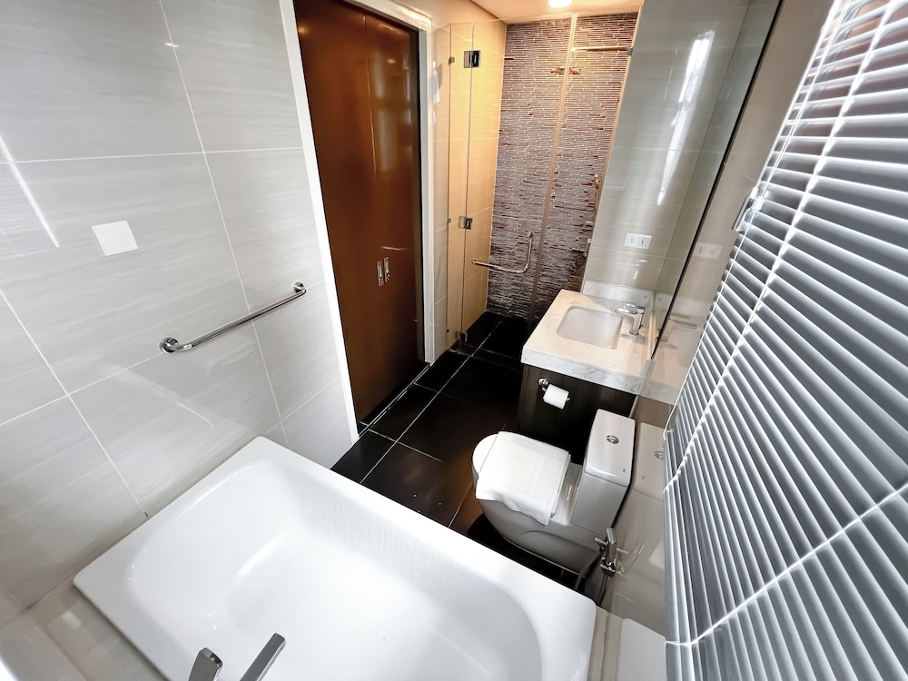 D'Rapport Residences By Manhattan Group