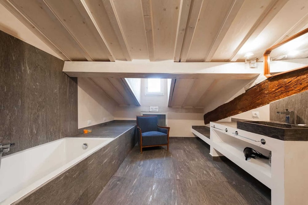 Belle Arti' Stunning Apartment