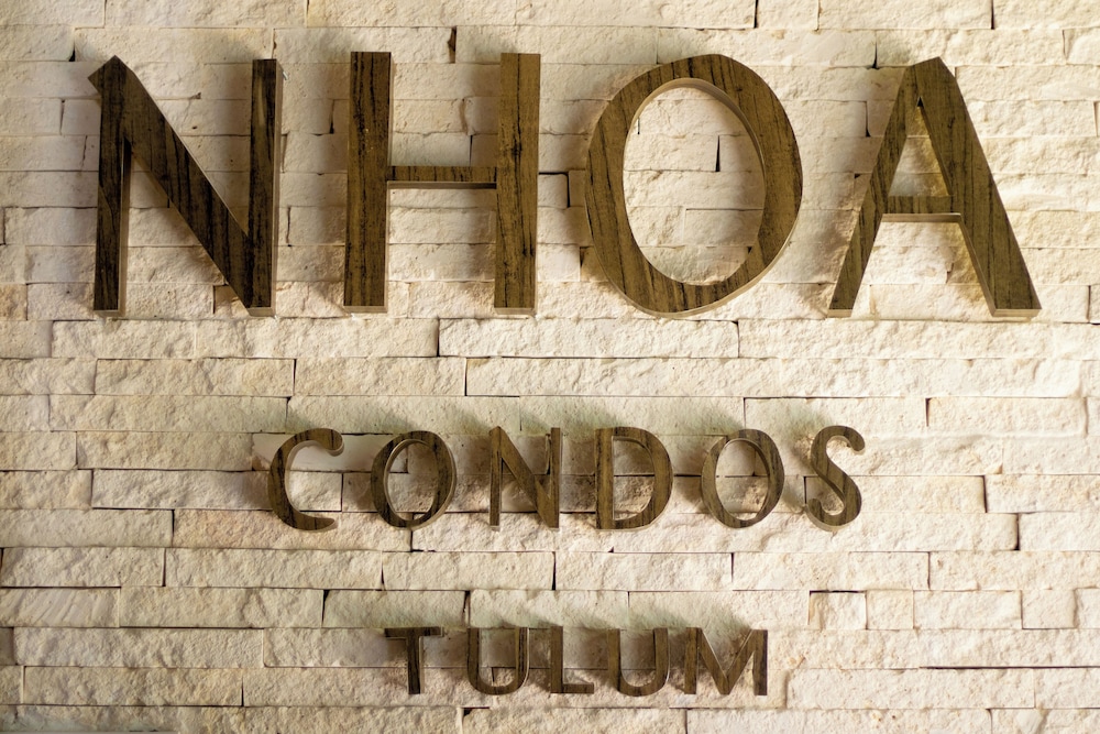 NHOA 111A 2BR Condo Pool access