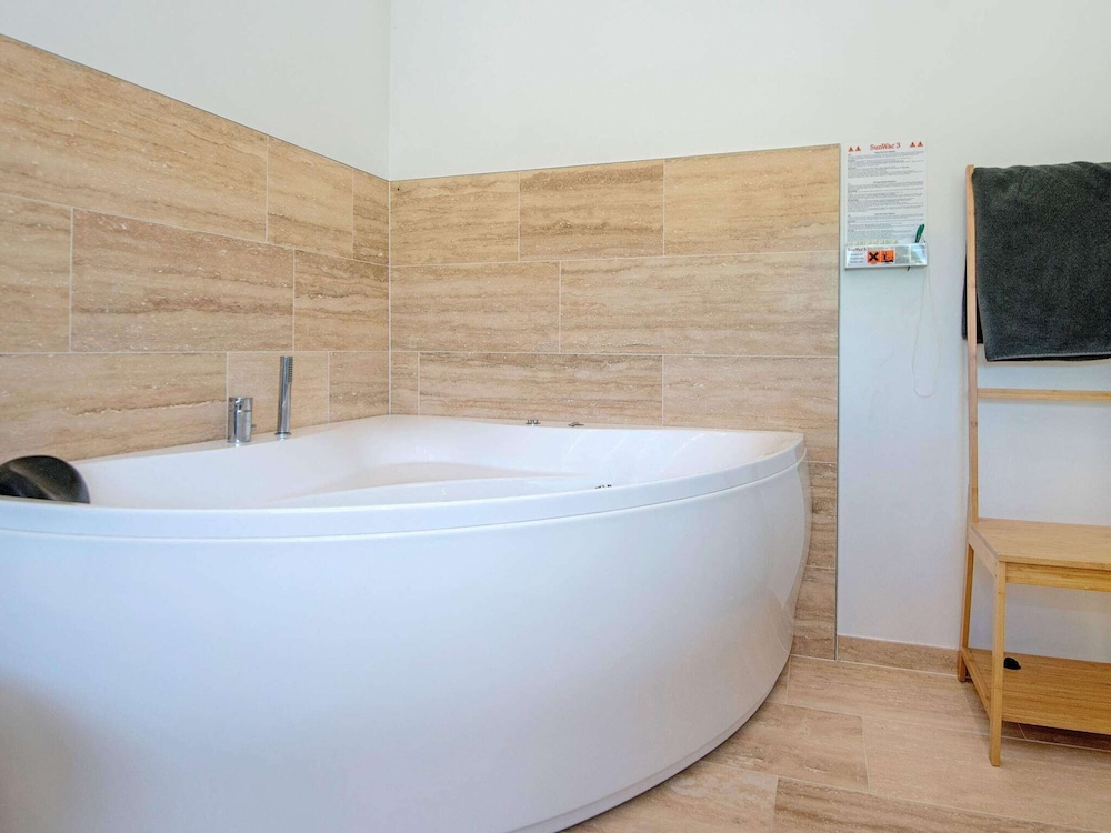 8 Person Holiday Home in Glesborg view 3
