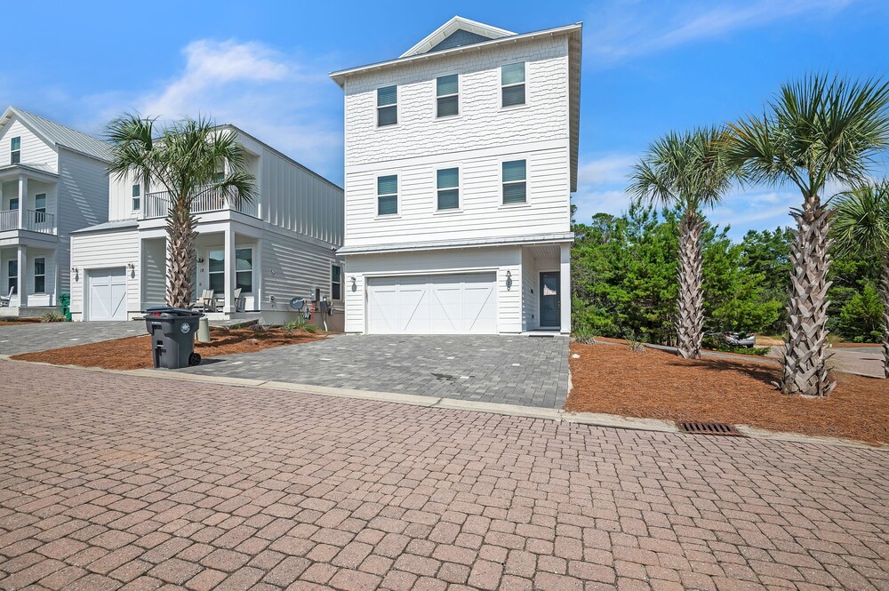 Pet Friendly Beach Retreat on 30a - Sleeps 14