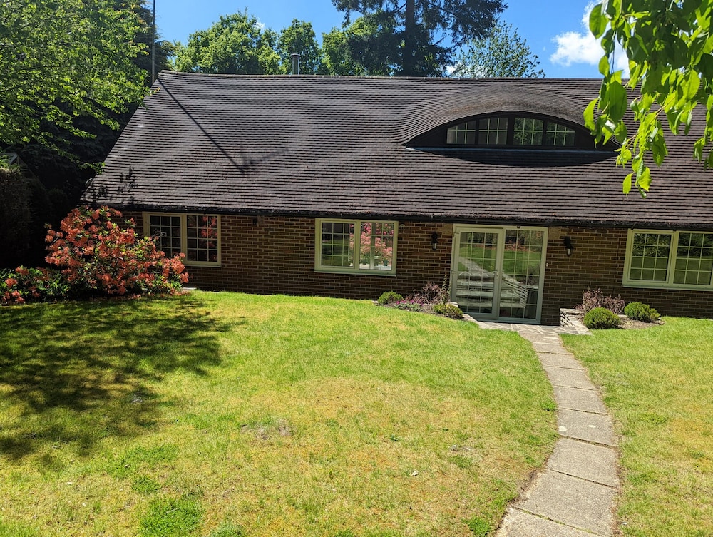 5Bd House In The Forest