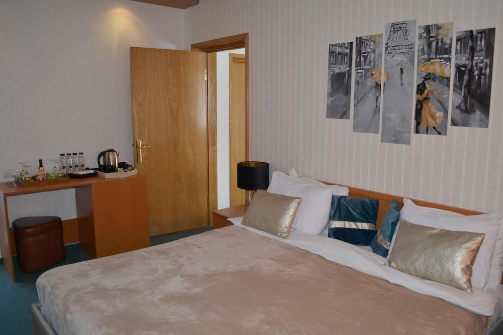 Photo 11