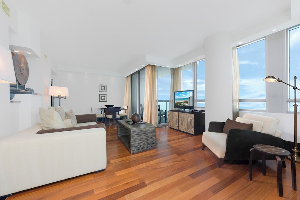Luxury Vacation Rentals at The Setai by LRMB
