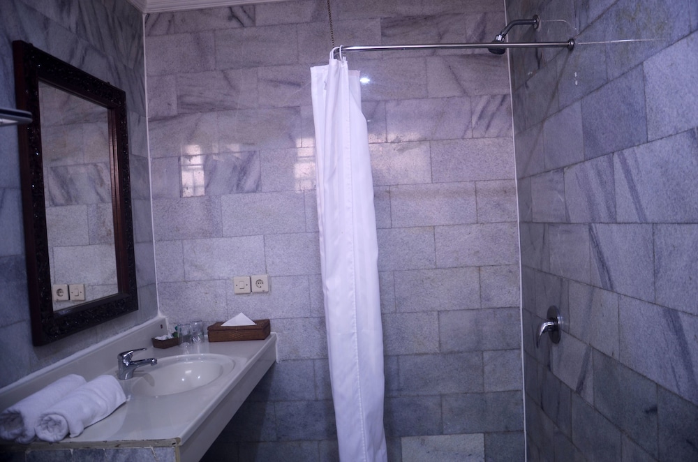 Photo 29