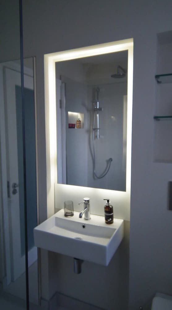 Modern 2 Bedroom Home Near the RDS Arena