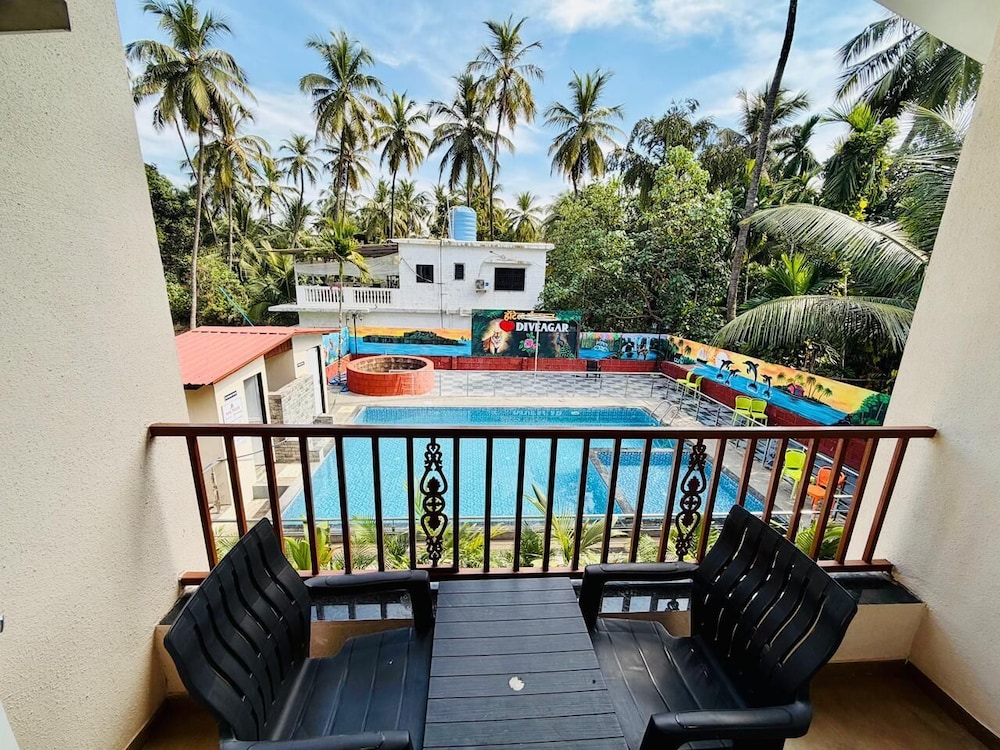 Panchratna Executive Resort