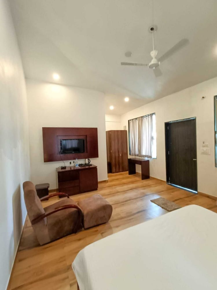 The High Garden Resort