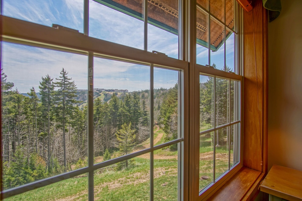 Camp 4 #21: 2 Bedrooms, 2.5 Baths: Slope Side, Gas Fireplace