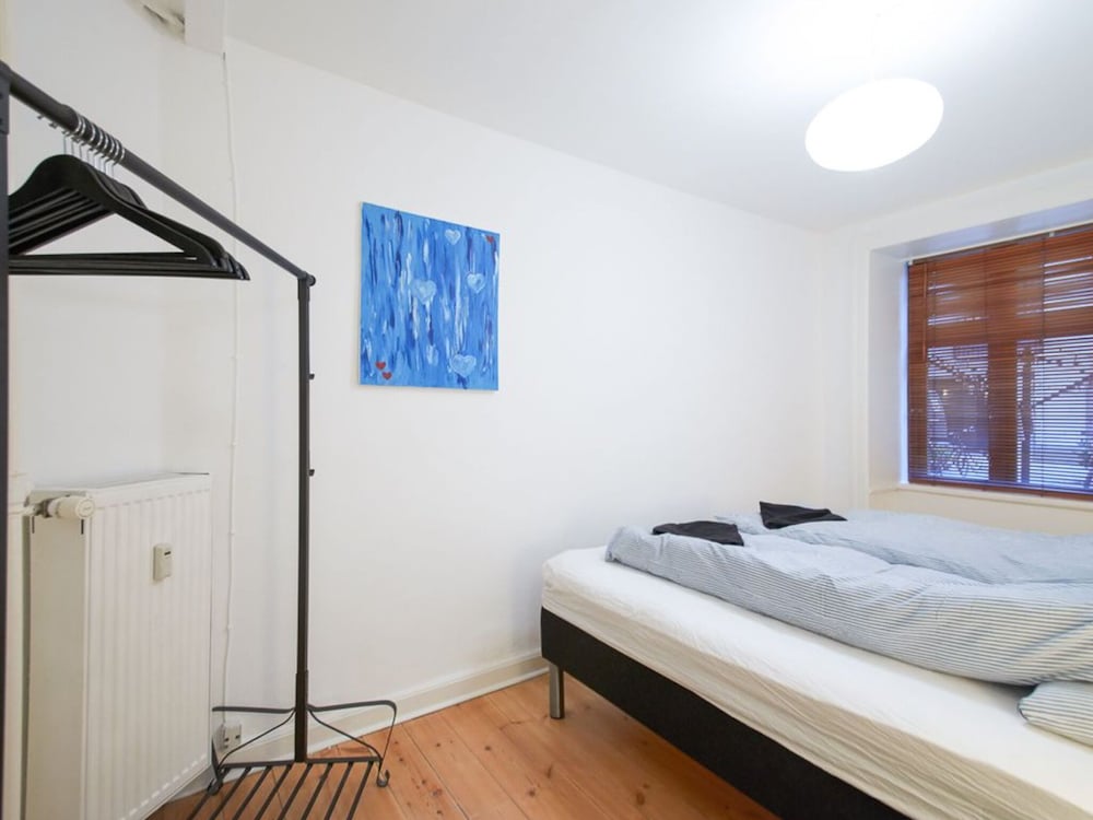 Sanders Park - Lovely 1-bdr Apt Close to Metro view 2