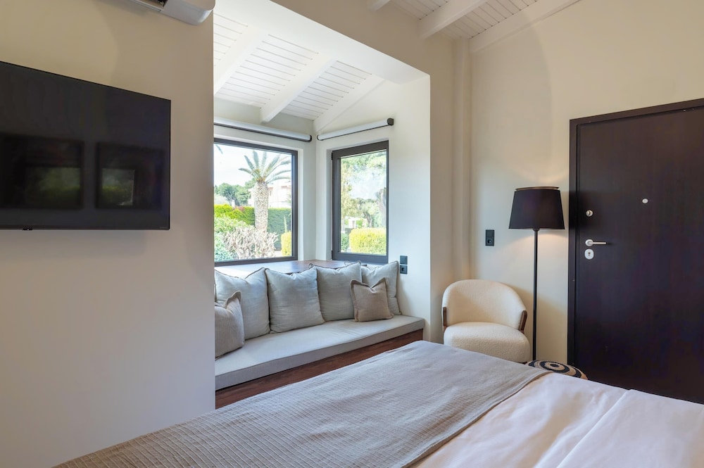 Sounio Poseidon Villa