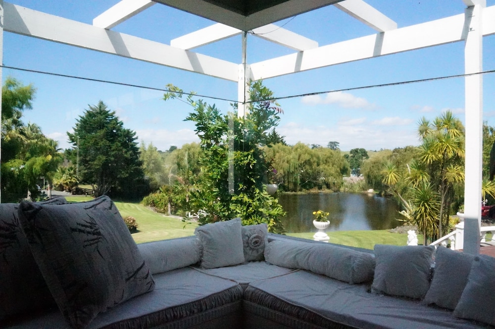 Silver Waters Lodge