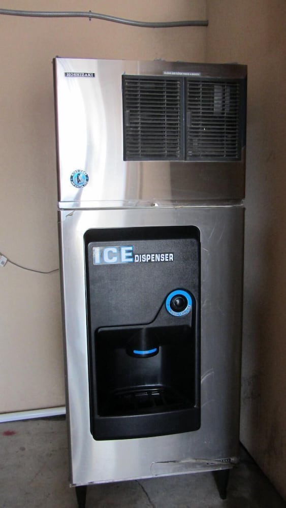 Regency Inn - Property Image 11