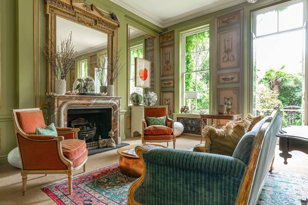 Penywern Road IV by Onefinestay