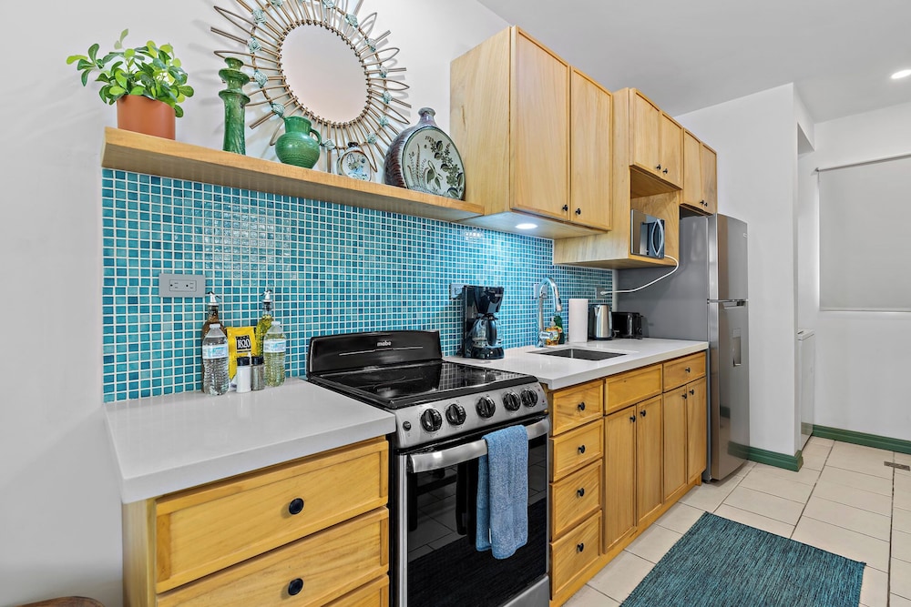 1-BD Near Beach, Great for Digital Nomads