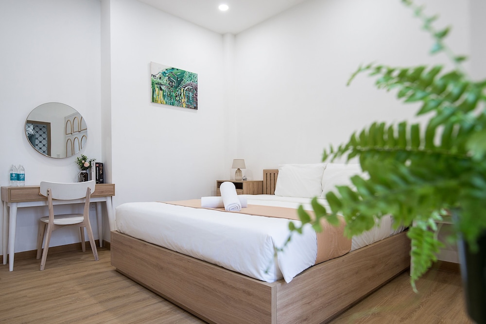 Cozrum Homes May's House