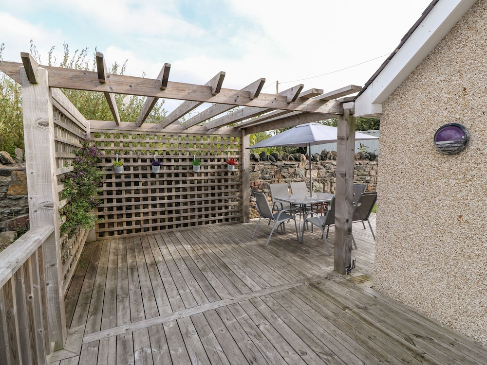 Felin Cottage
