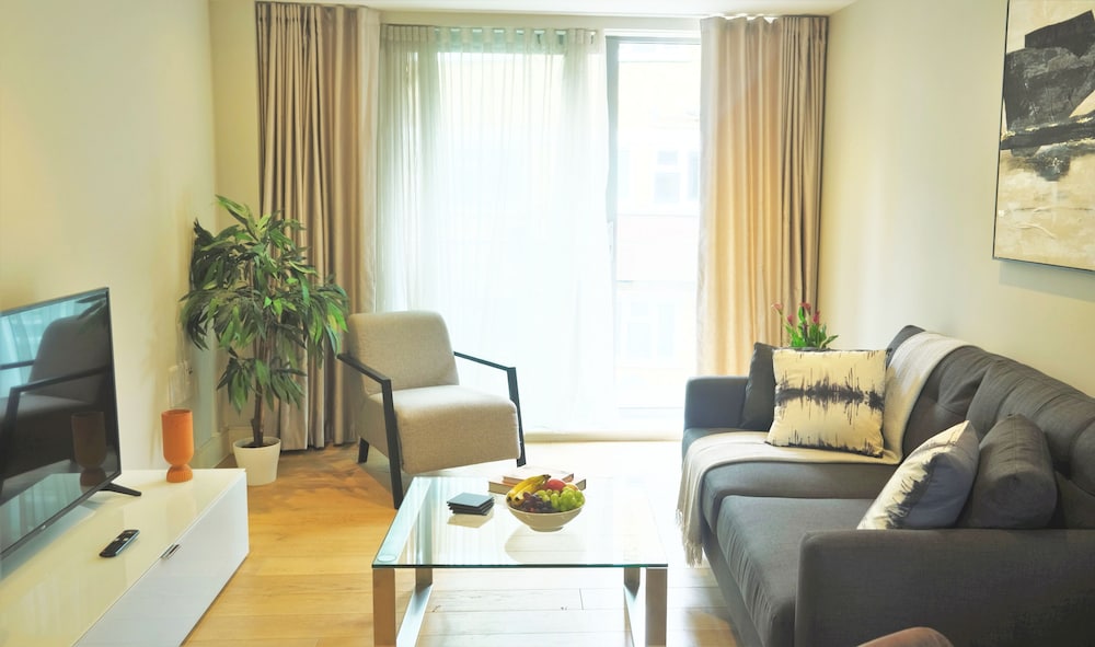 Accomodo London Southbank - Spacious & Elegant Apartments near Big Ben & London Eye