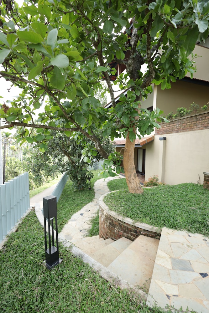 Calithra Boutique Resort