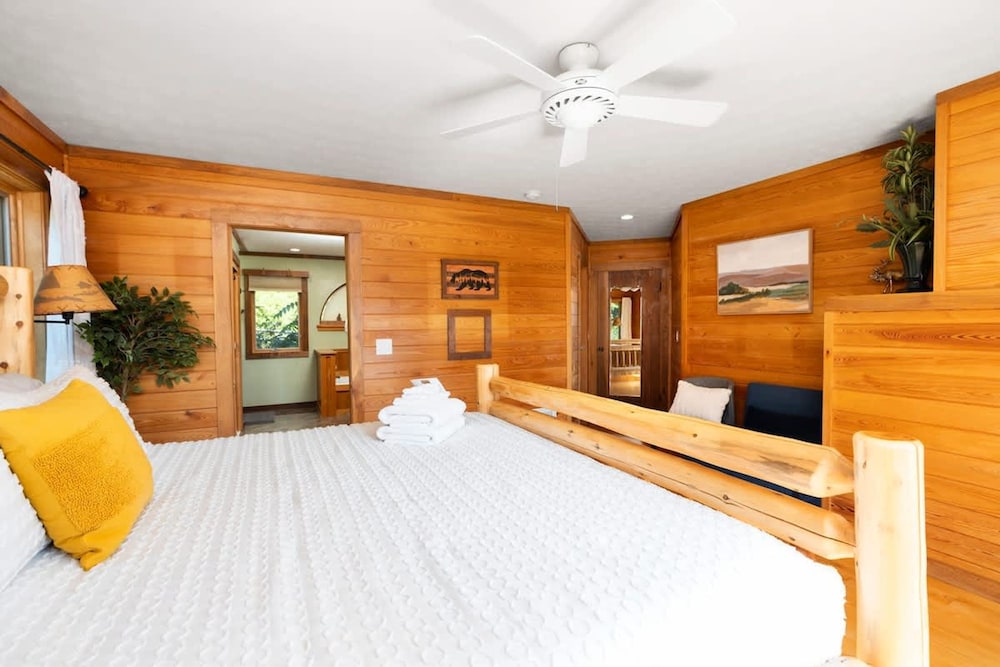 Love Afton Cabin - Family Home