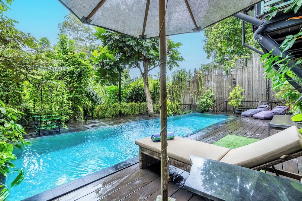 Your Dream Waterfront Villa