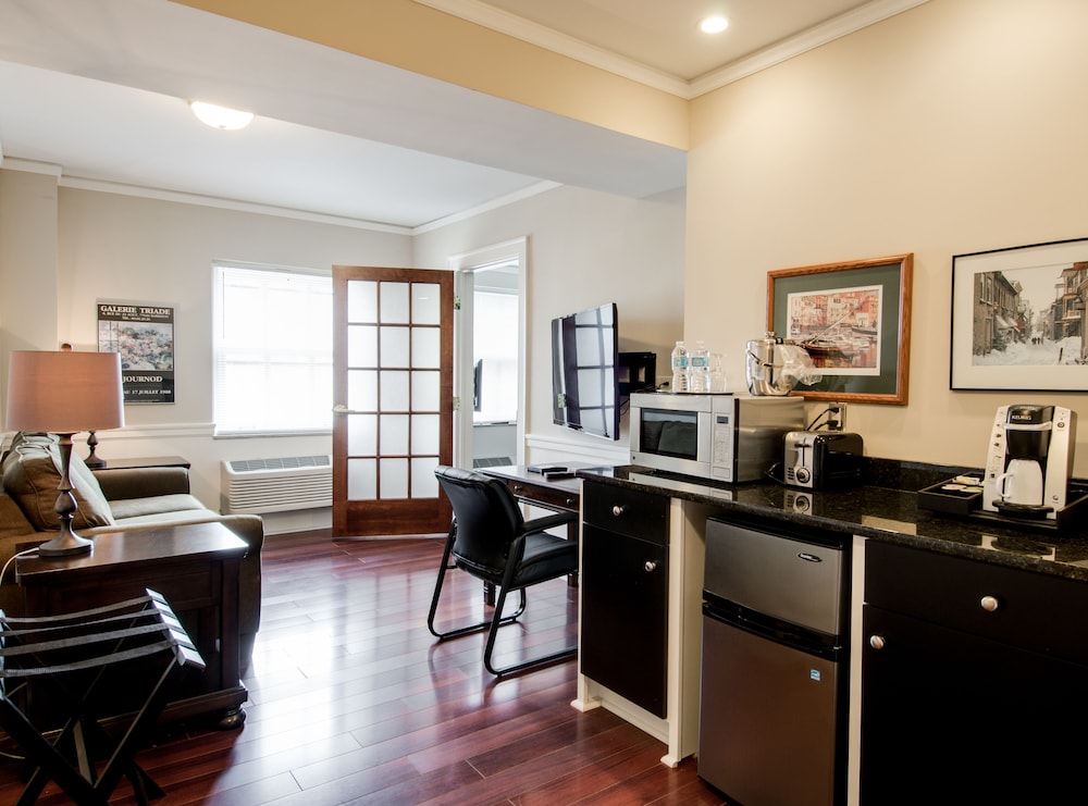 Hotel 340 - Property Image 14